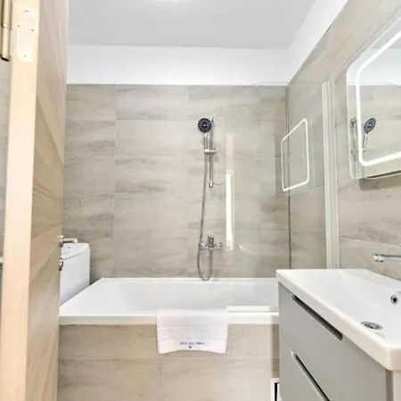 Apartment Nety House Alezzi *